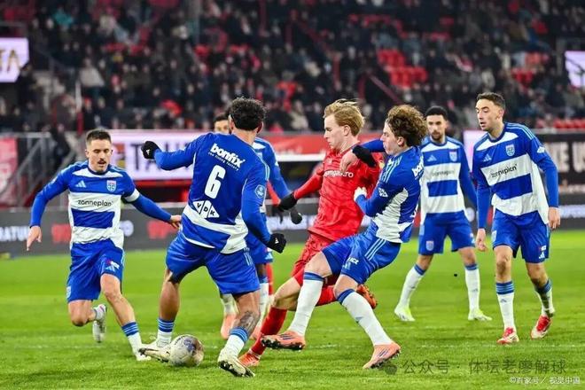 1yule- 费耶诺德对阿贾克斯精彩纷呈的比赛 